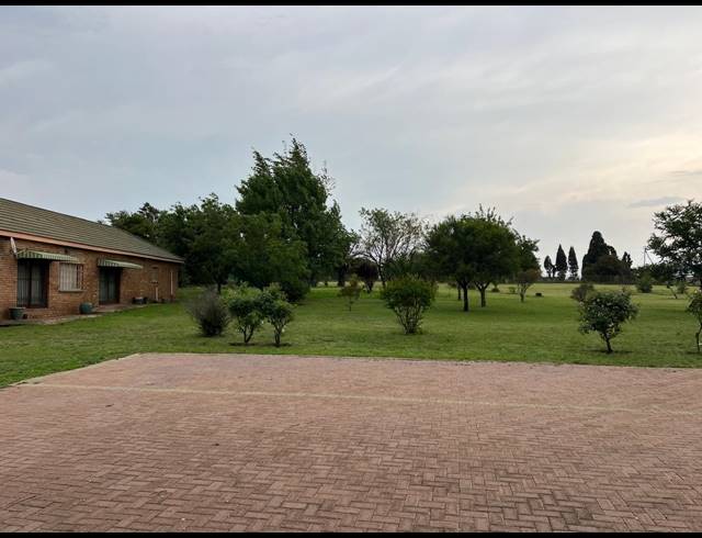 22,537M² FARM FOR SALE IN HARTBEESFONTEIN AH